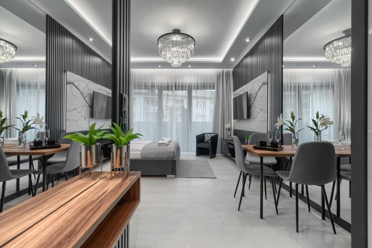 Margi Tokyo Lux Balcony Pool Sauna Apartment