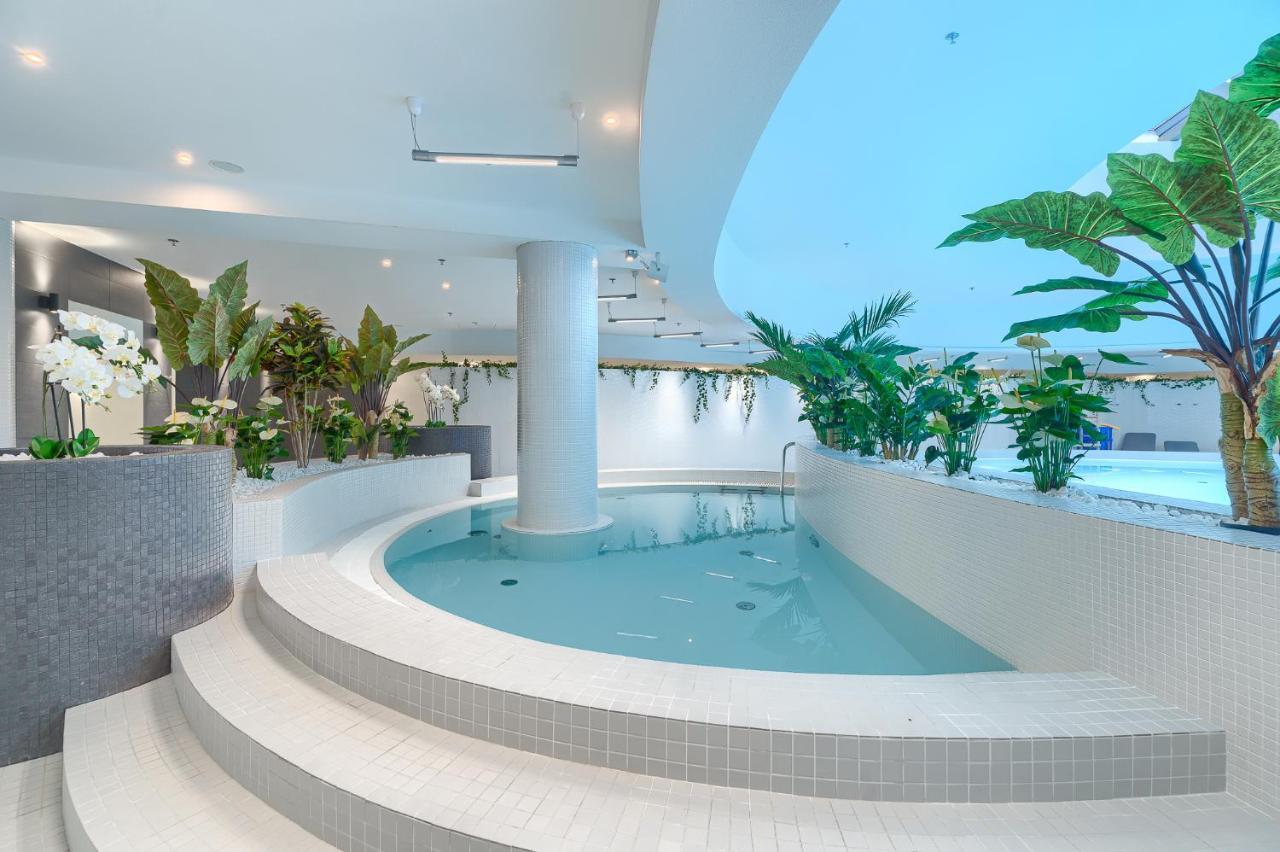 Margi Tokyo Lux Balcony Pool Sauna Szczecin